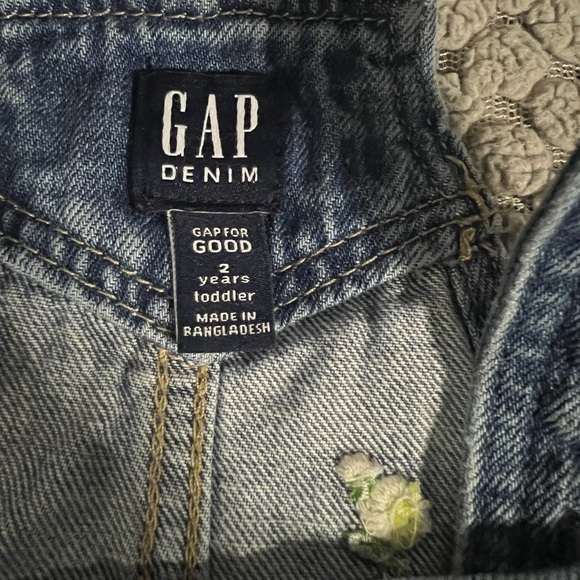Gap overalls - Picture 2 of 2